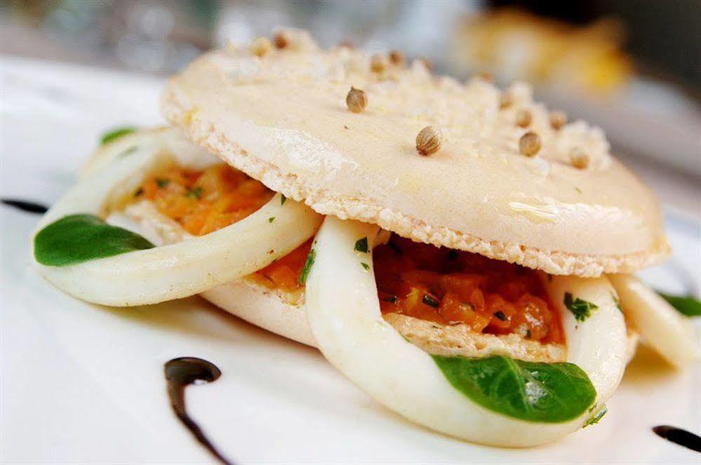 Chateau De Champlong Table Hotel **** Golf & Spa Villerest  Екстериор снимка
